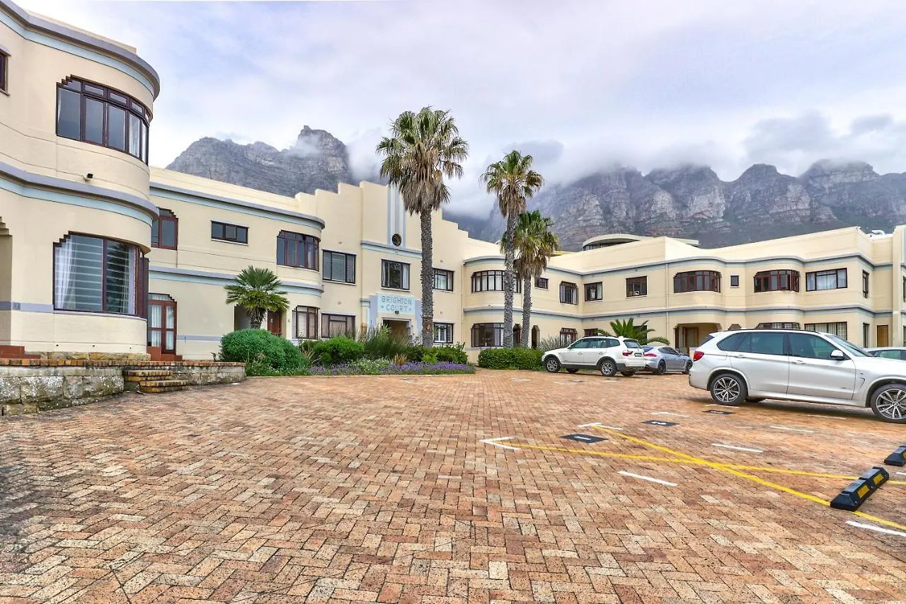 On The Beach In Camps Bay - Fully Equipped 2 Bedroom Apartment Ciudad del Cabo